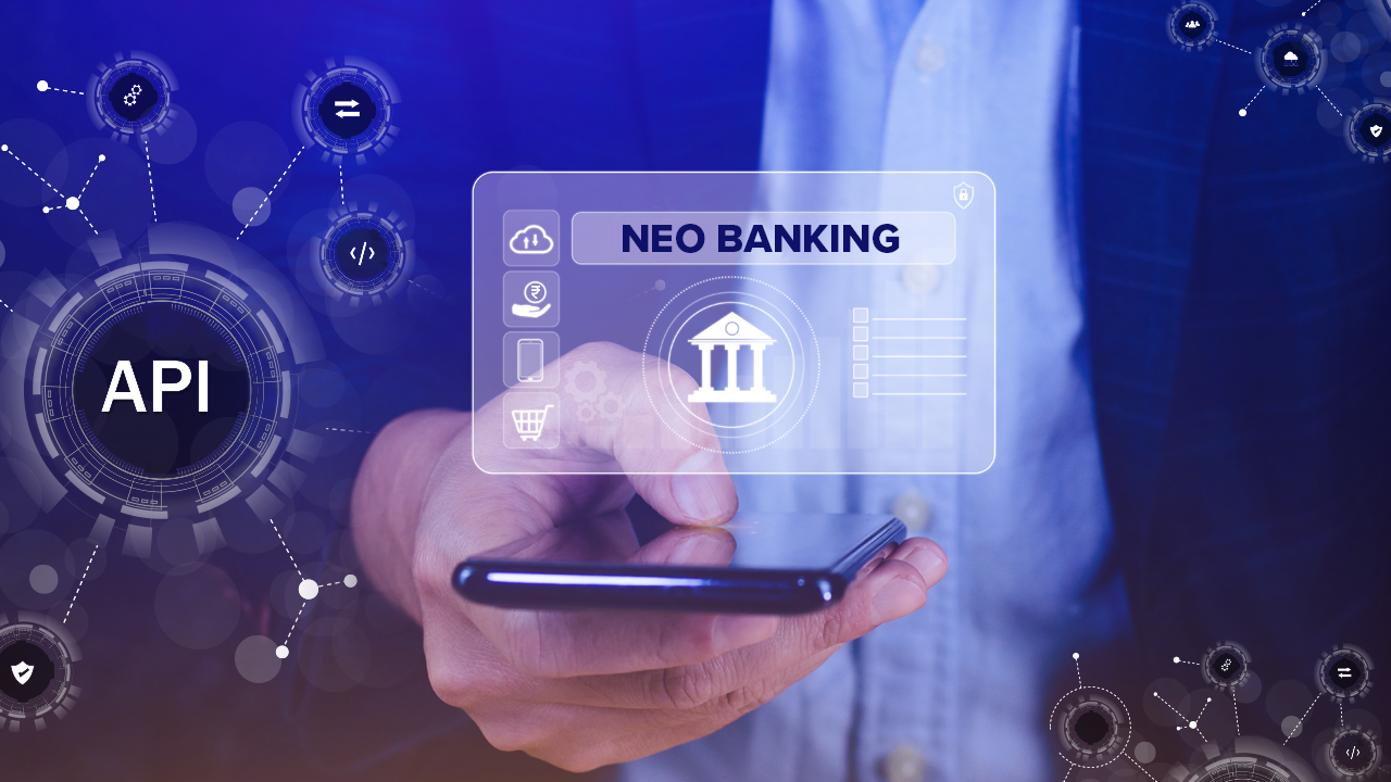 Neobanks vs Traditional Banks: Who’s Winning in 2025?